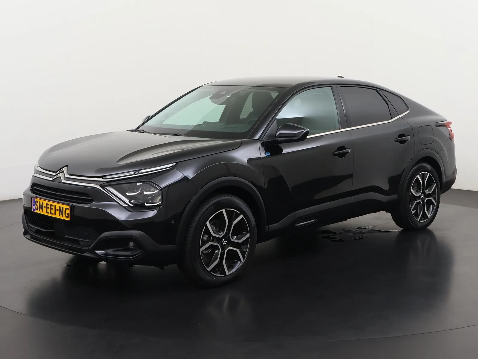 Citroën Ë-C4X (2023) — foto 1