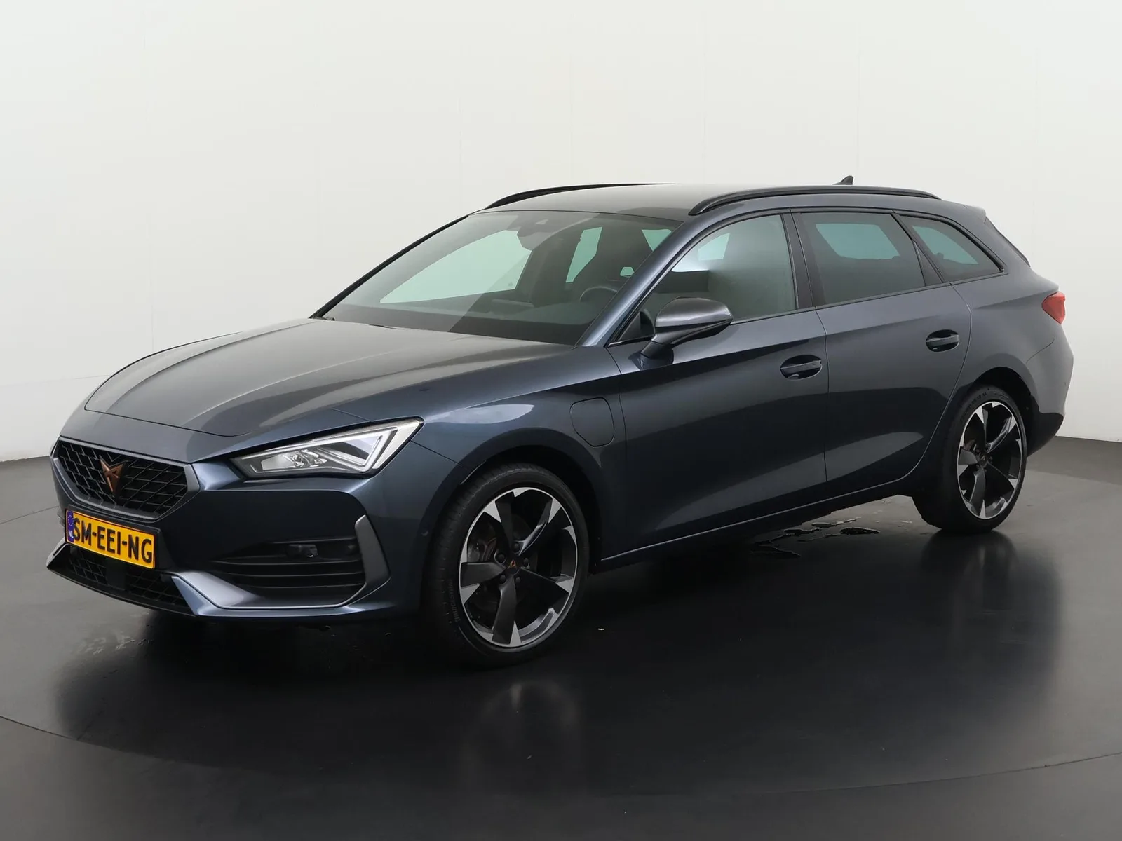 CUPRA Leon Sportstourer (2022) — foto 1