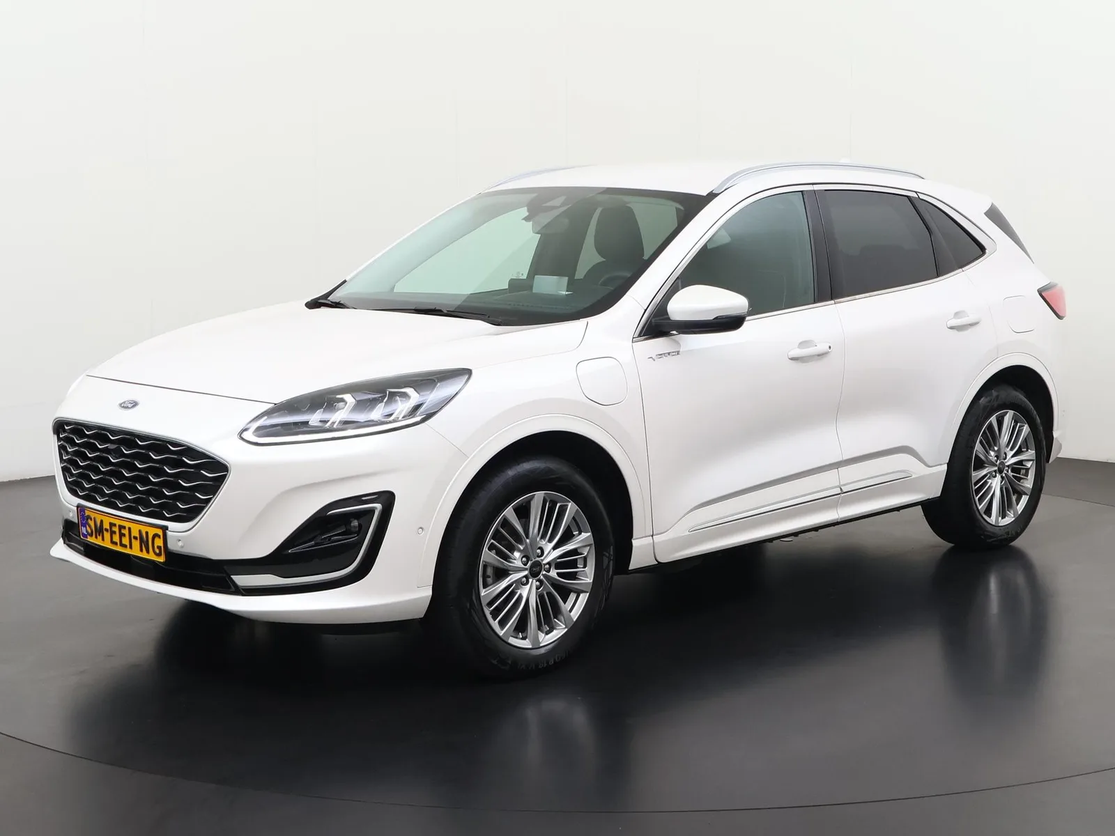 Ford Kuga (2023) — foto 1