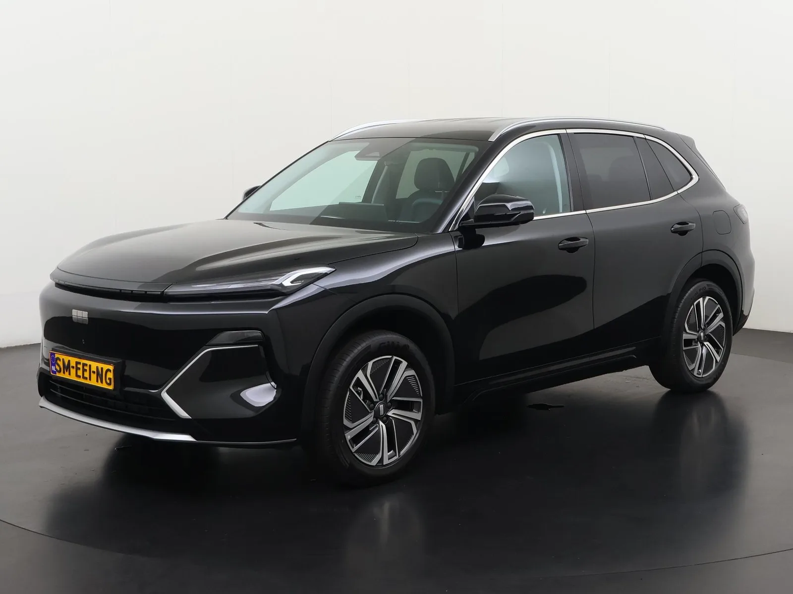 Geely Starray EM-i (2026) — foto 1