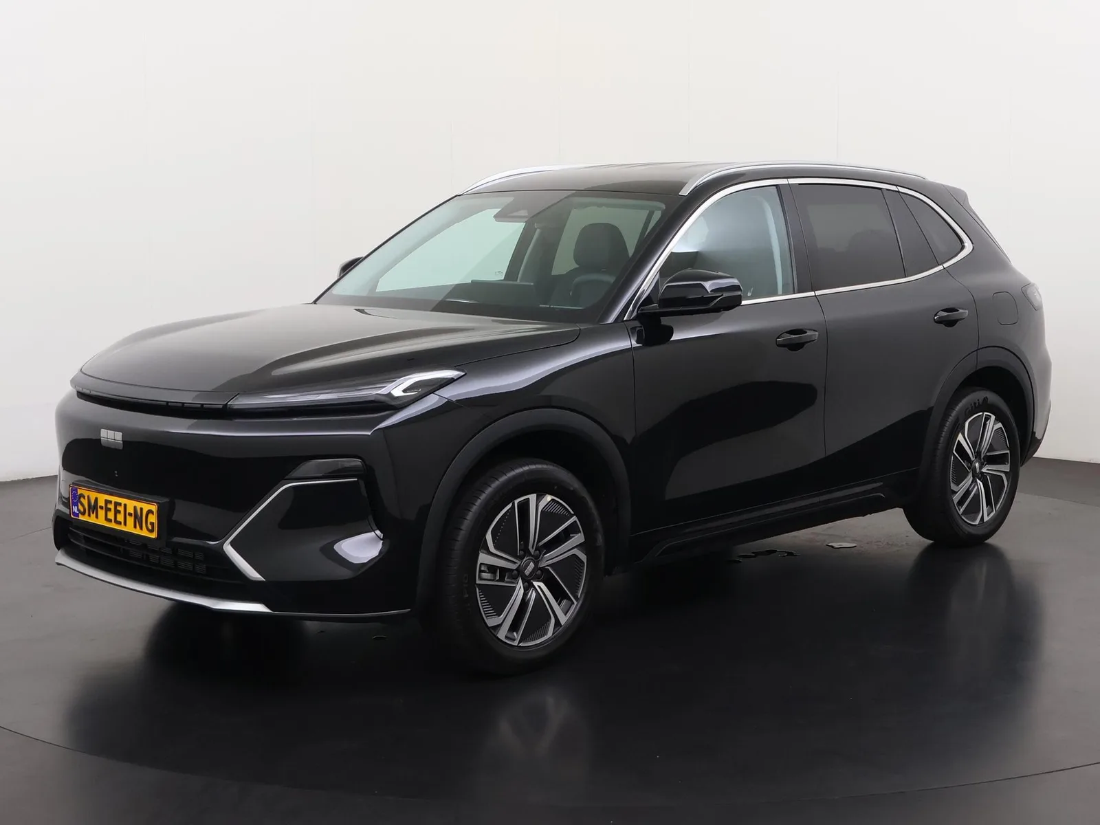 Geely Starray EM-i (2026) — foto 1