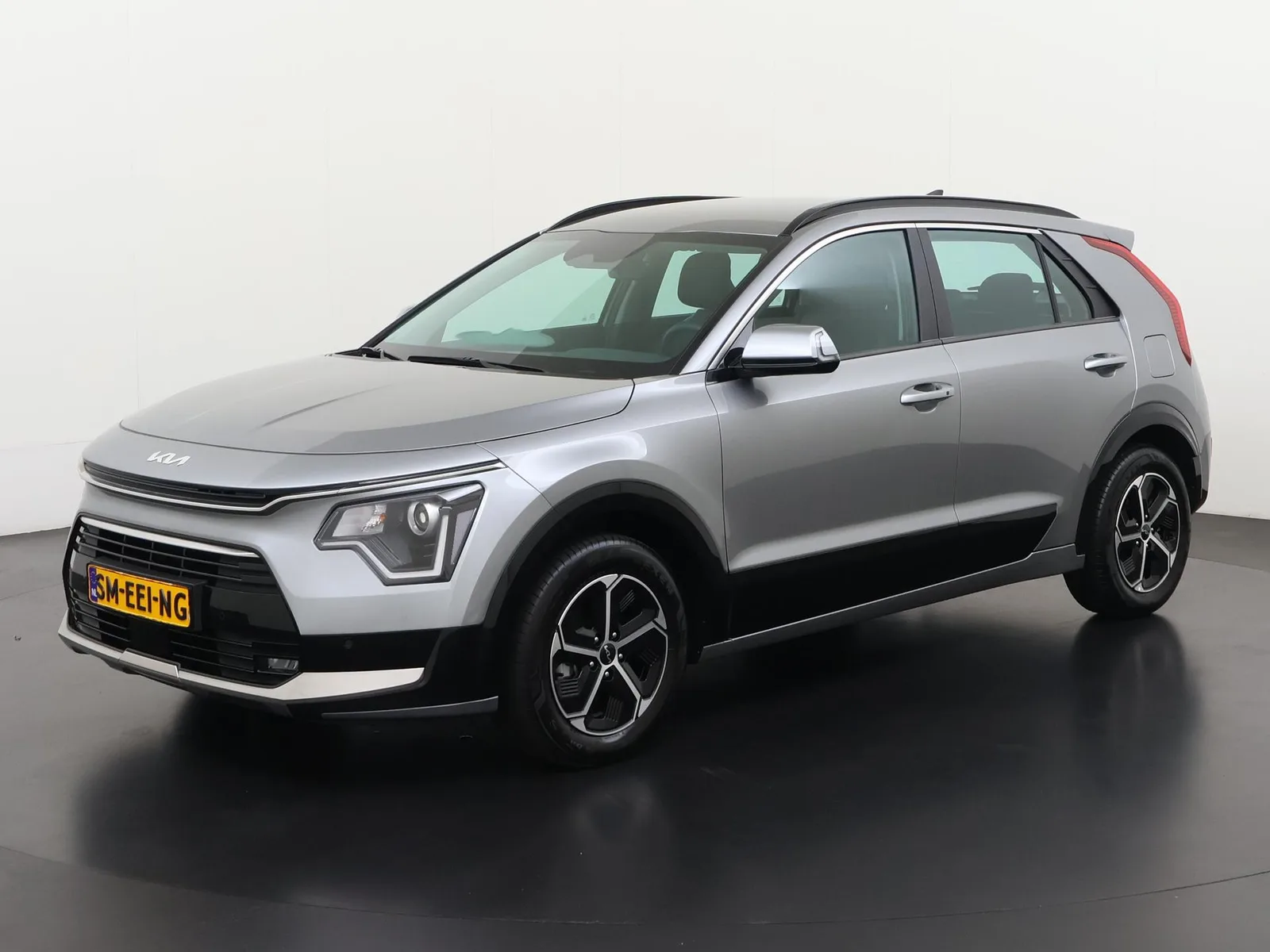 Kia Niro (2024) — foto 1