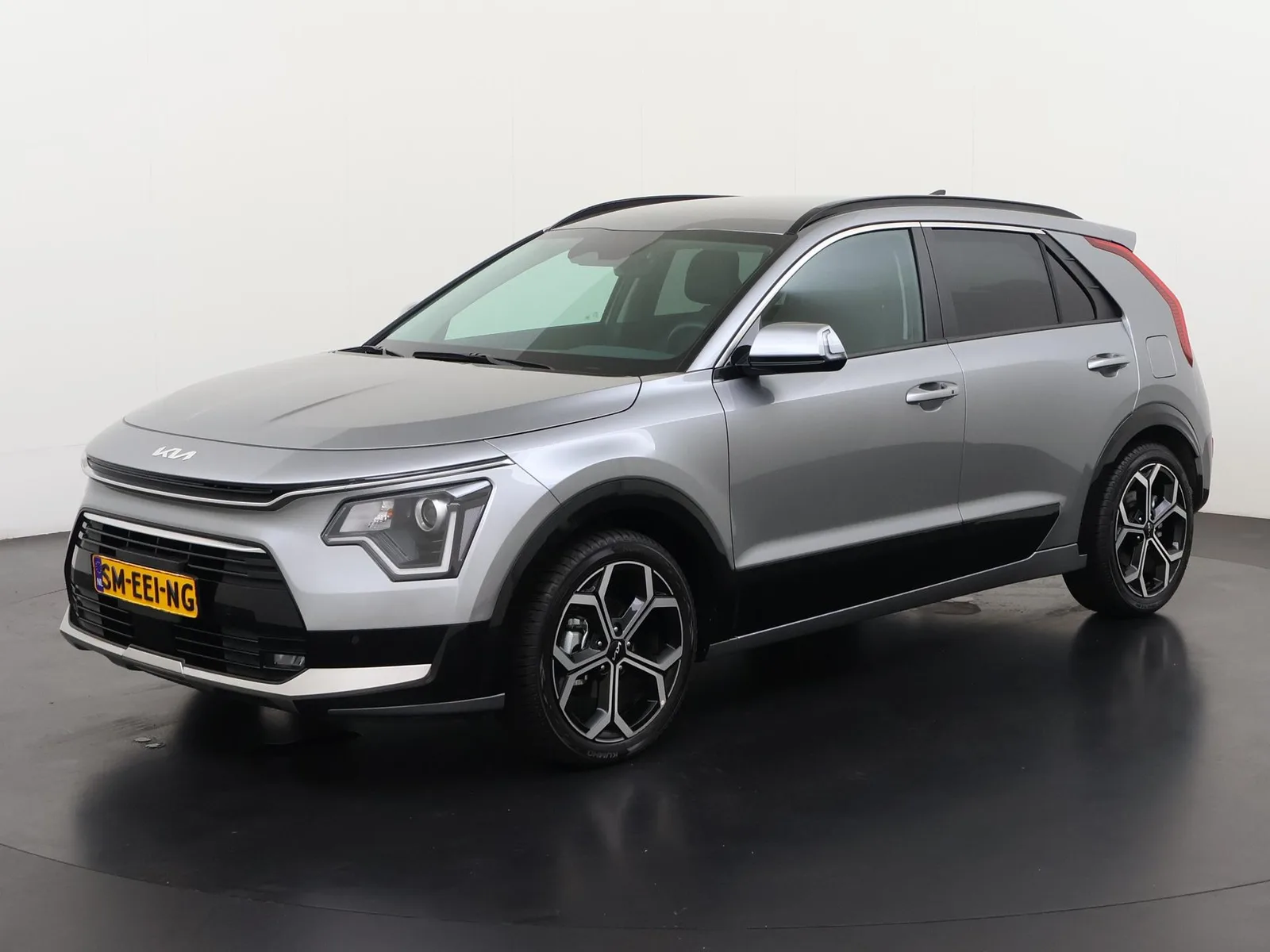 Kia Niro (2023) — foto 1