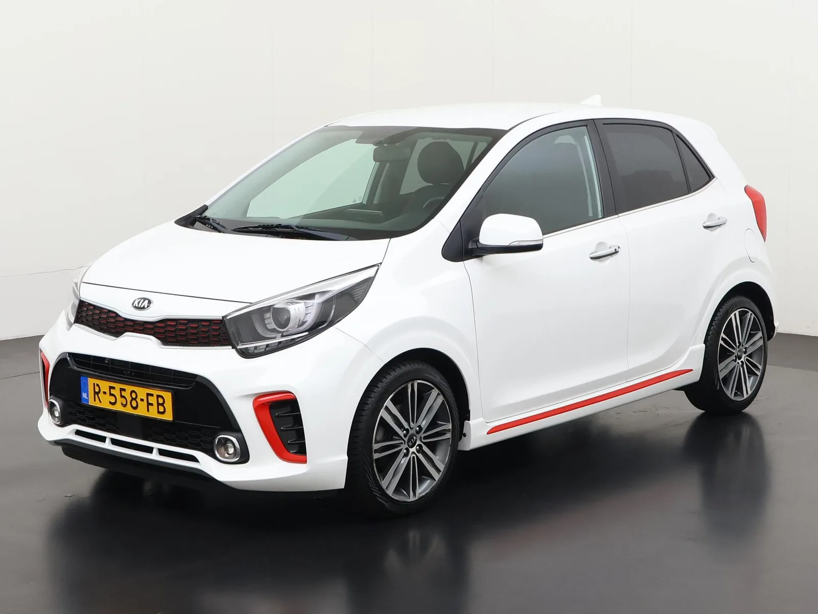 Kia Picanto (2018) — foto 1