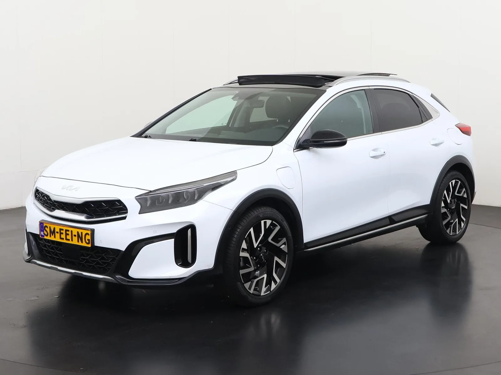Kia XCeed (2024) — foto 1