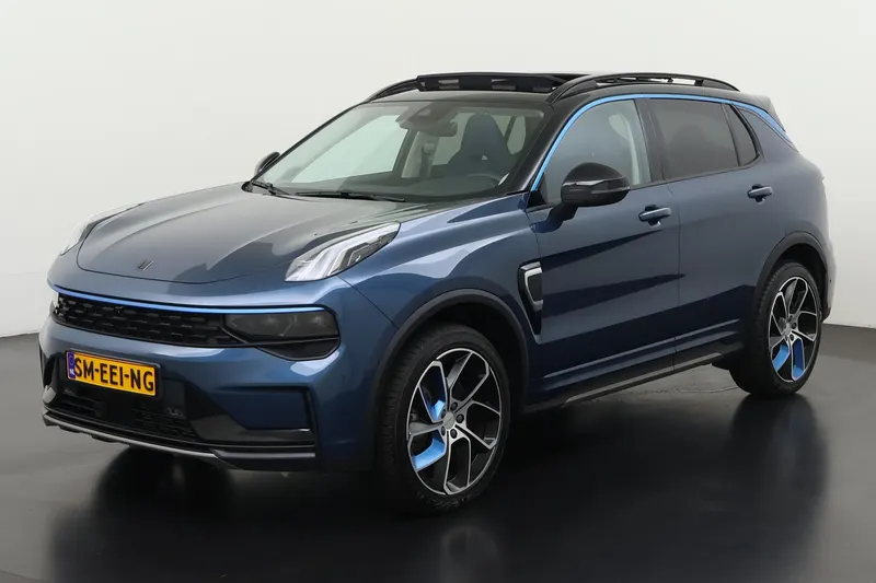 Lynk & Co 01 (2022)