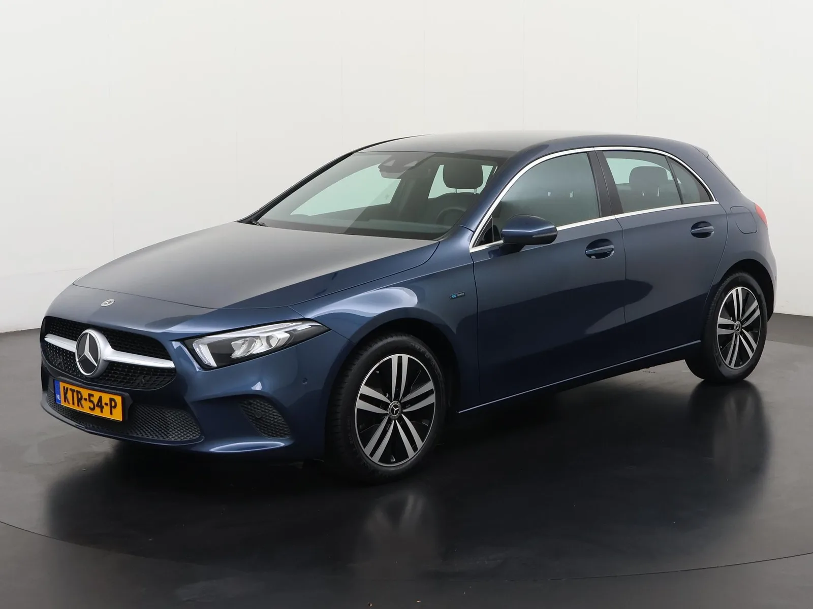 Mercedes-Benz A-Klasse (2021) — foto 1