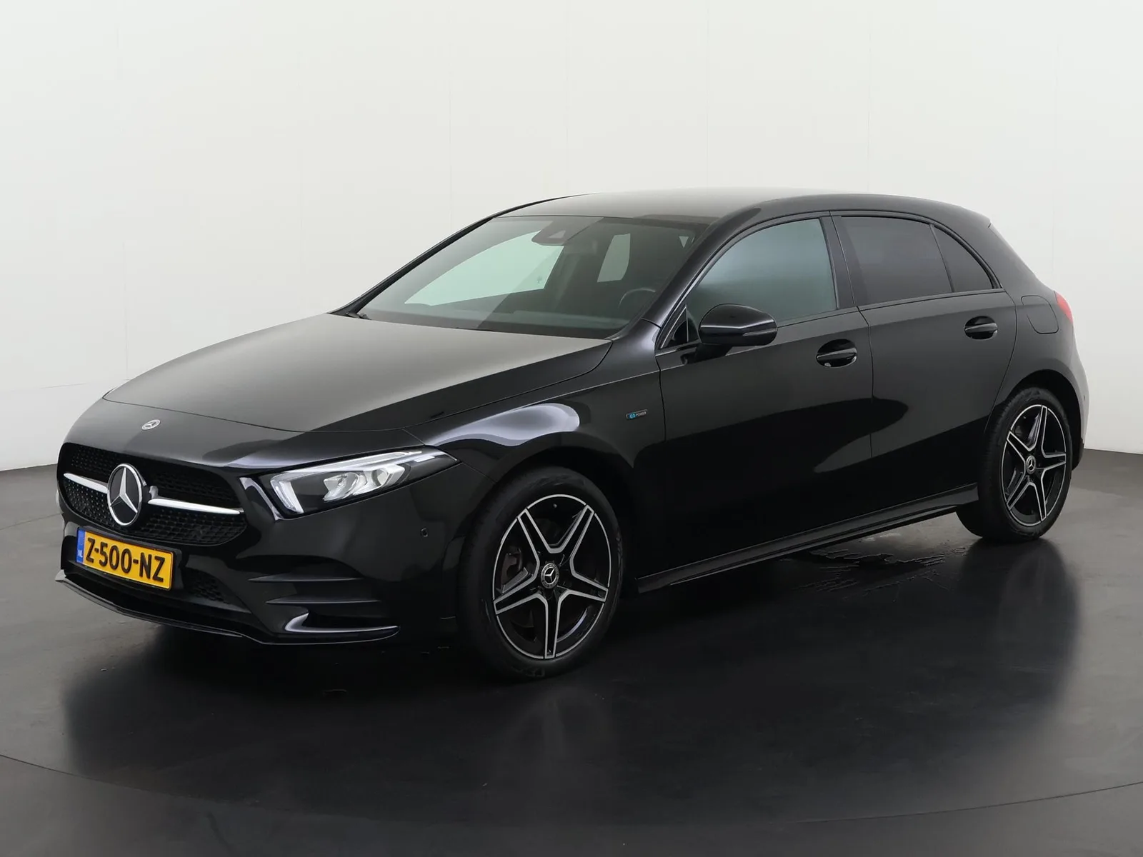 Mercedes-Benz A-Klasse (2021) — foto 1