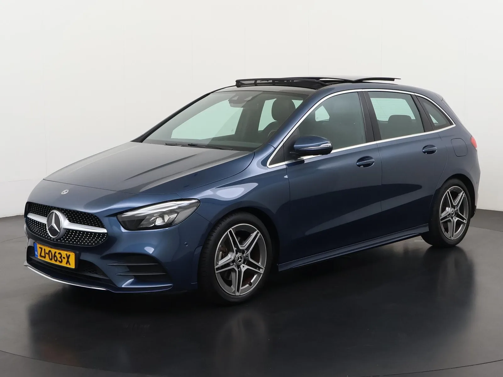 Mercedes-Benz B-Klasse (2019) — foto 1