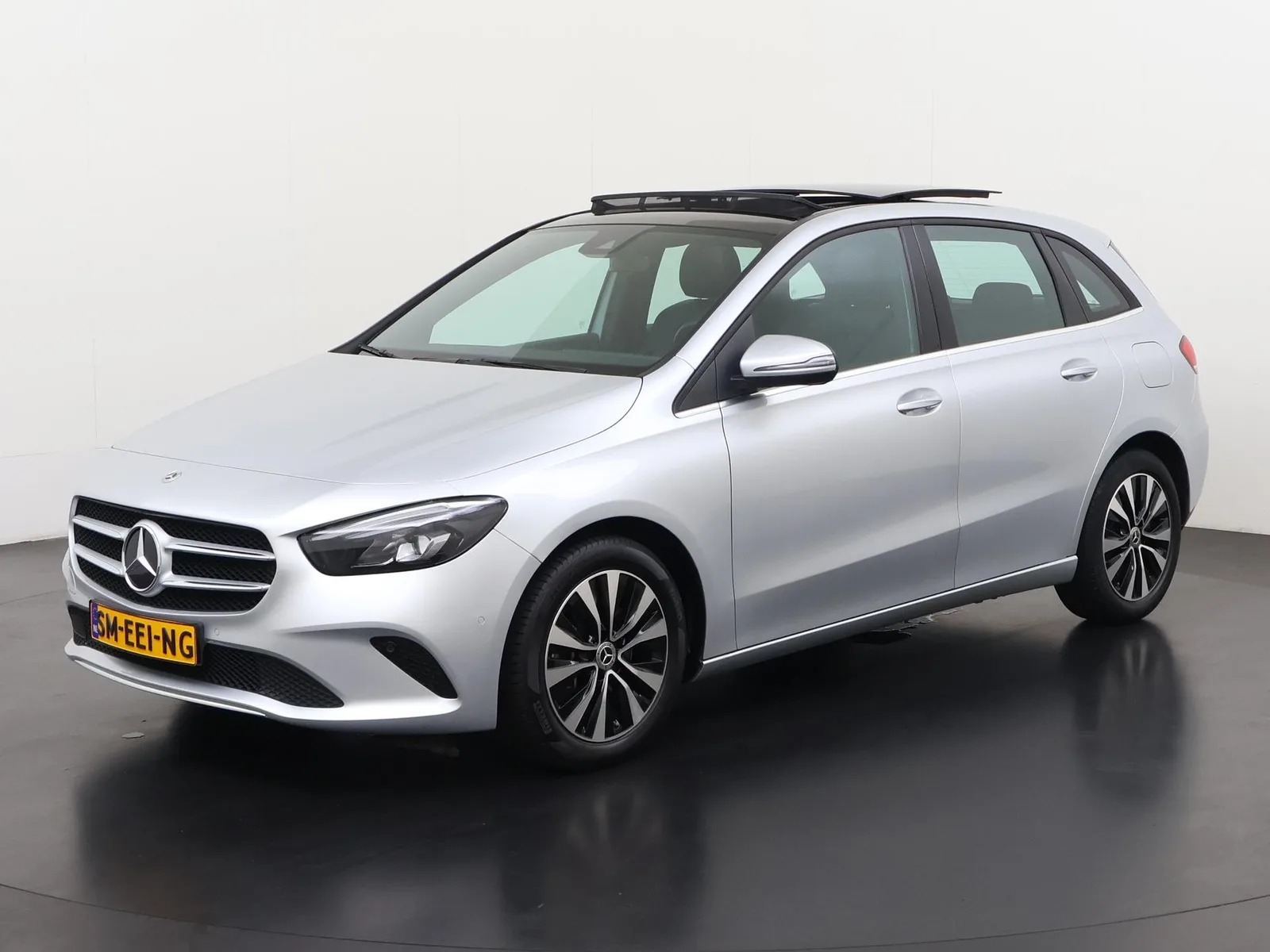 Mercedes-Benz B-Klasse (2021) — foto 1