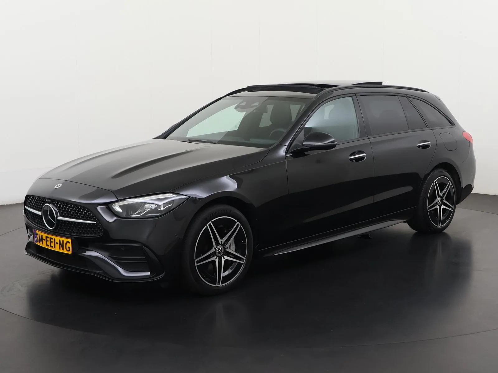 Mercedes-Benz C-Klasse (2023) — foto 1