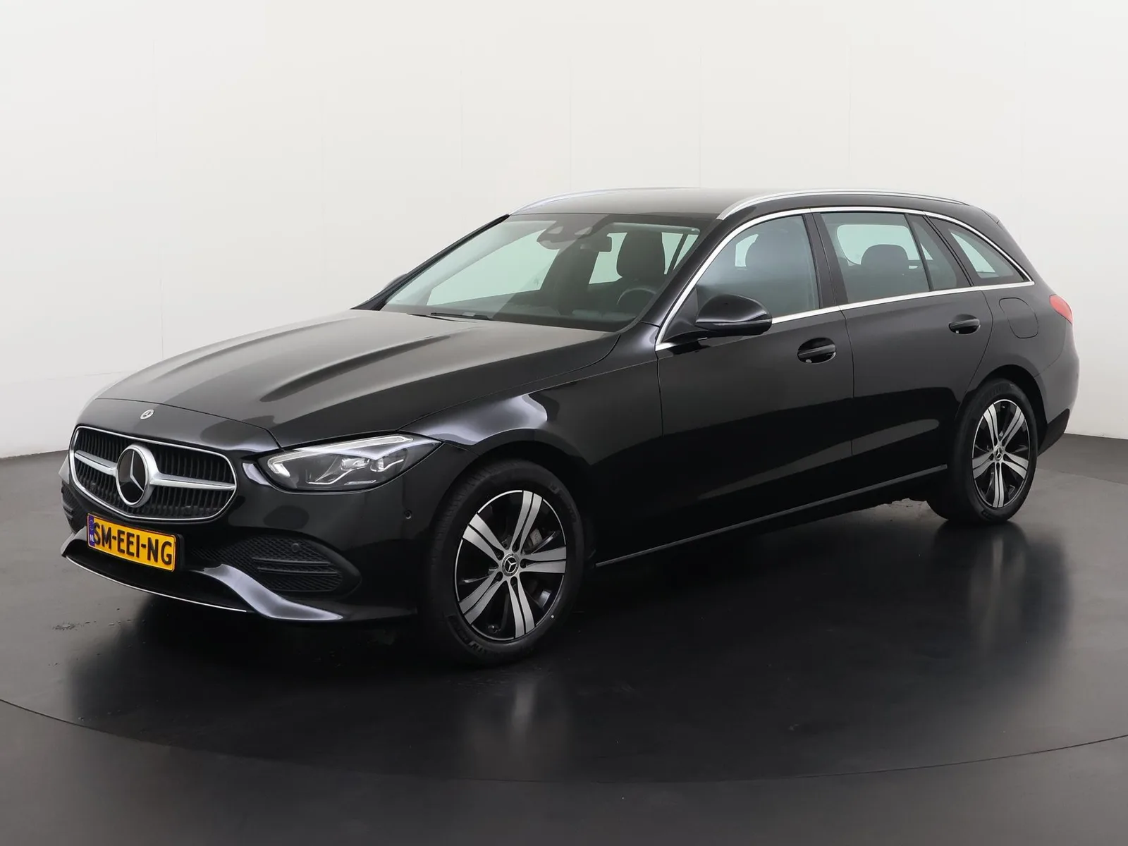 Mercedes-Benz C-Klasse (2023) — foto 1