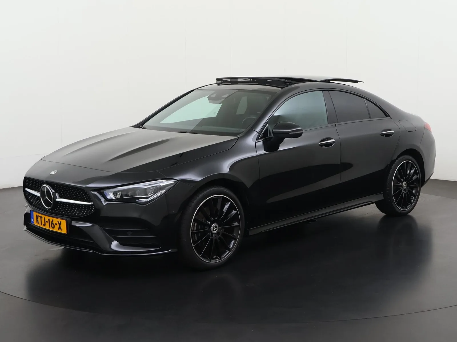 Mercedes-Benz CLA-Klasse (2022) — foto 1