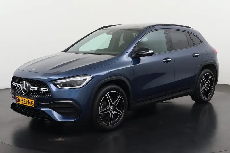Mercedes-Benz GLA (2023)