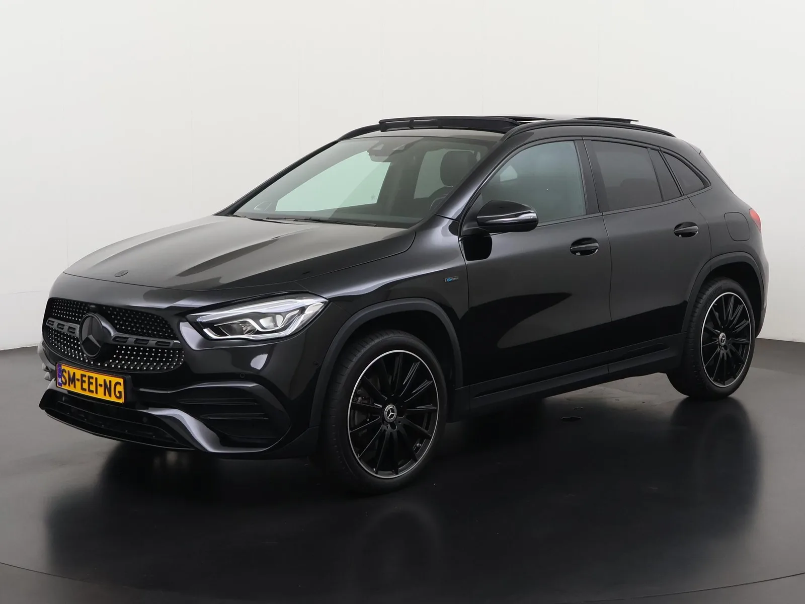 Mercedes-Benz GLA-Klasse (2020) — foto 1