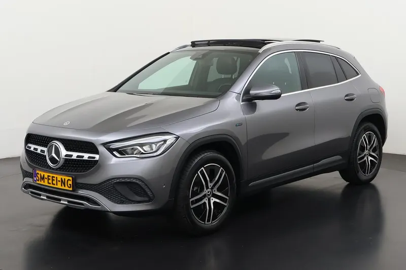 Mercedes-Benz GLA (2021)