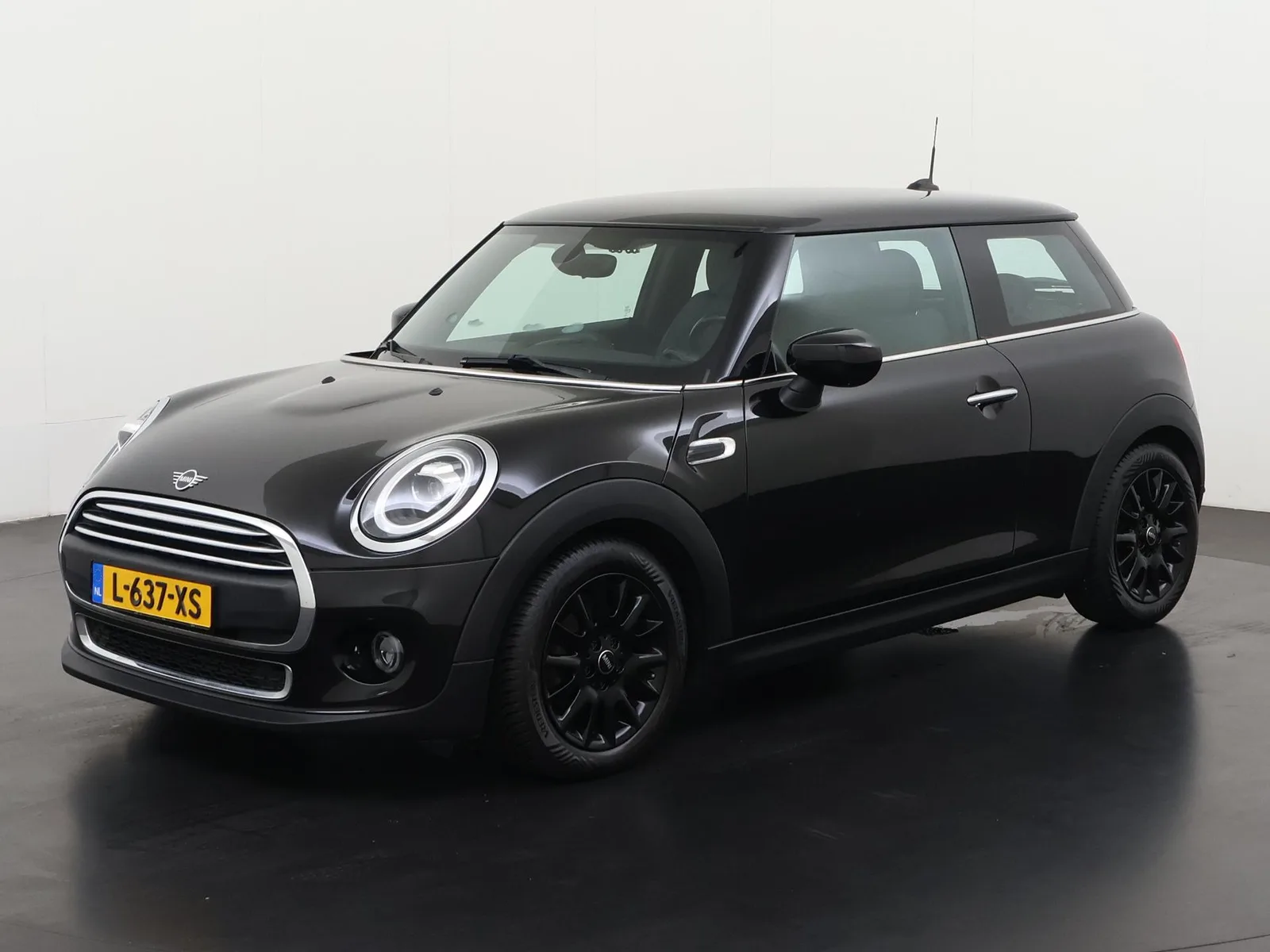 MINI Cooper (2019) — foto 1