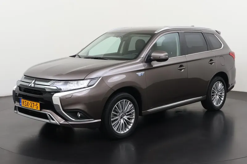 Mitsubishi Outlander (2021)
