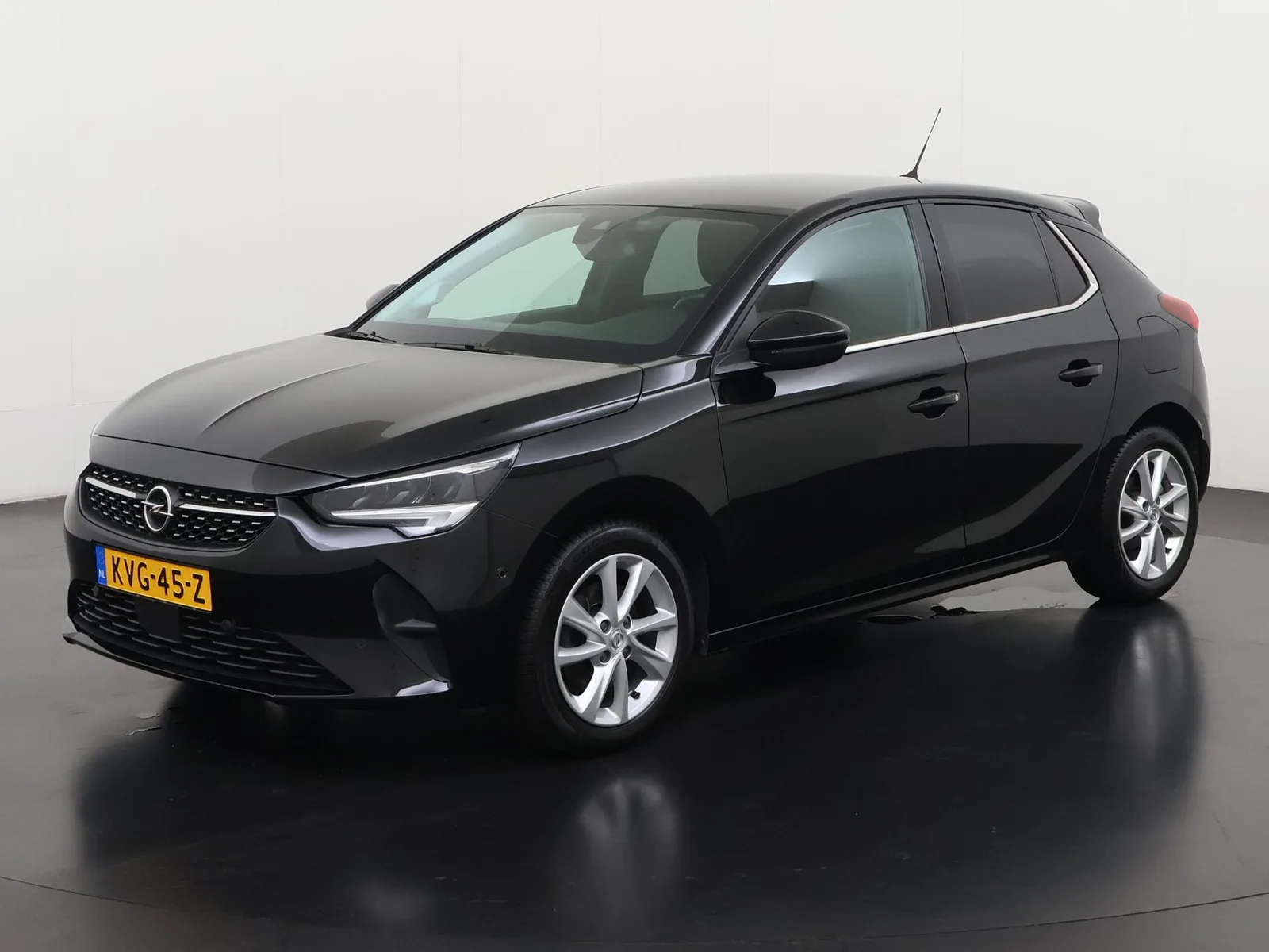 Opel Corsa (2023) — foto 1