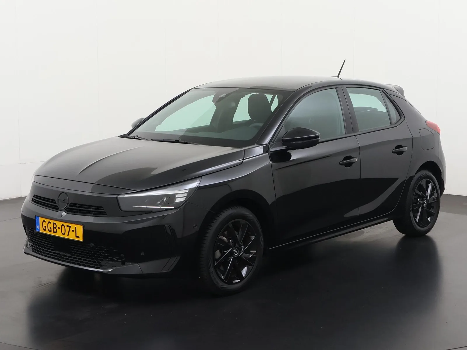 Opel Corsa (2024) — foto 1
