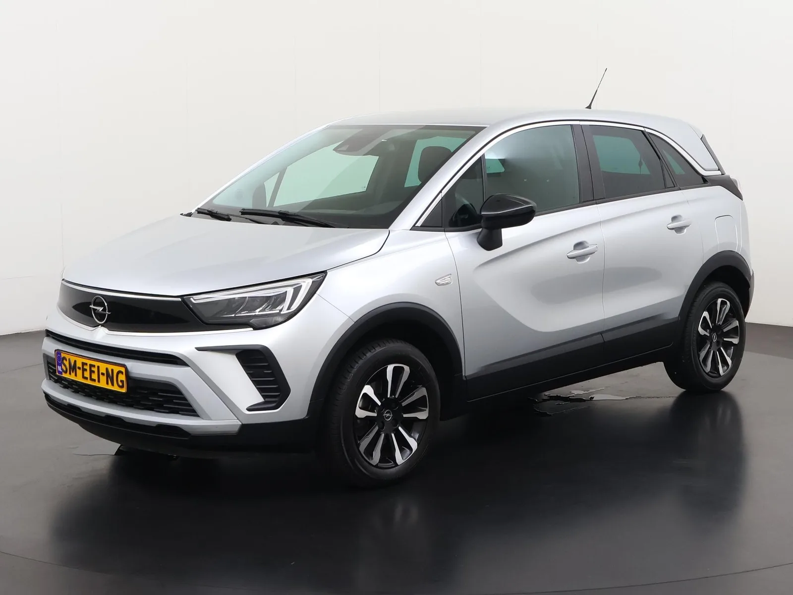 Opel Crossland (2023) — foto 1