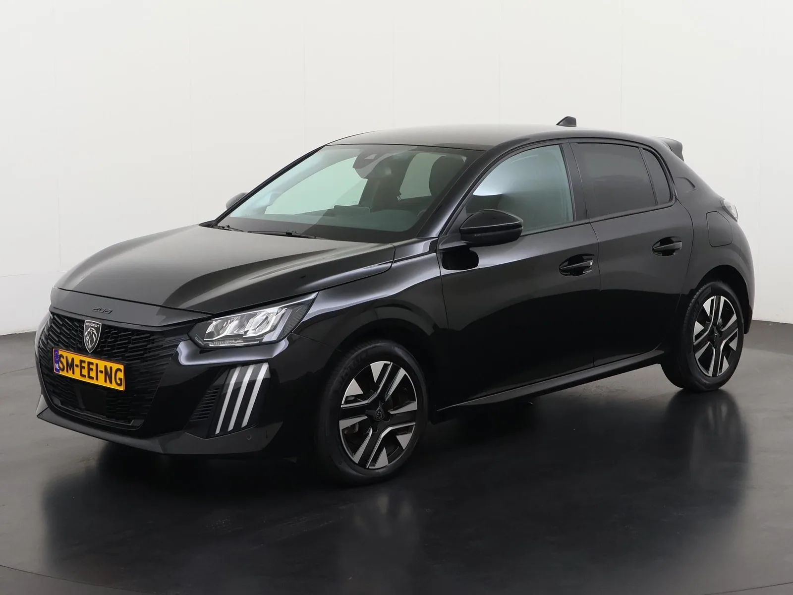 Peugeot 208 (2025) — foto 1
