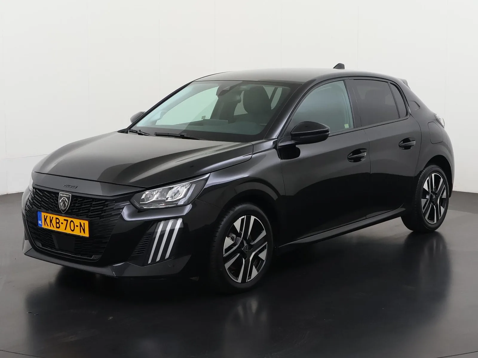 Peugeot 208 (2025) — foto 1