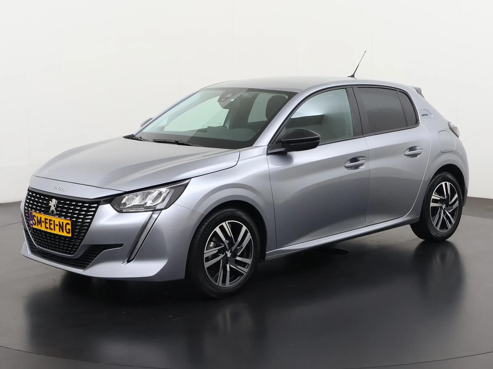 Peugeot 208 (2023) — foto 1