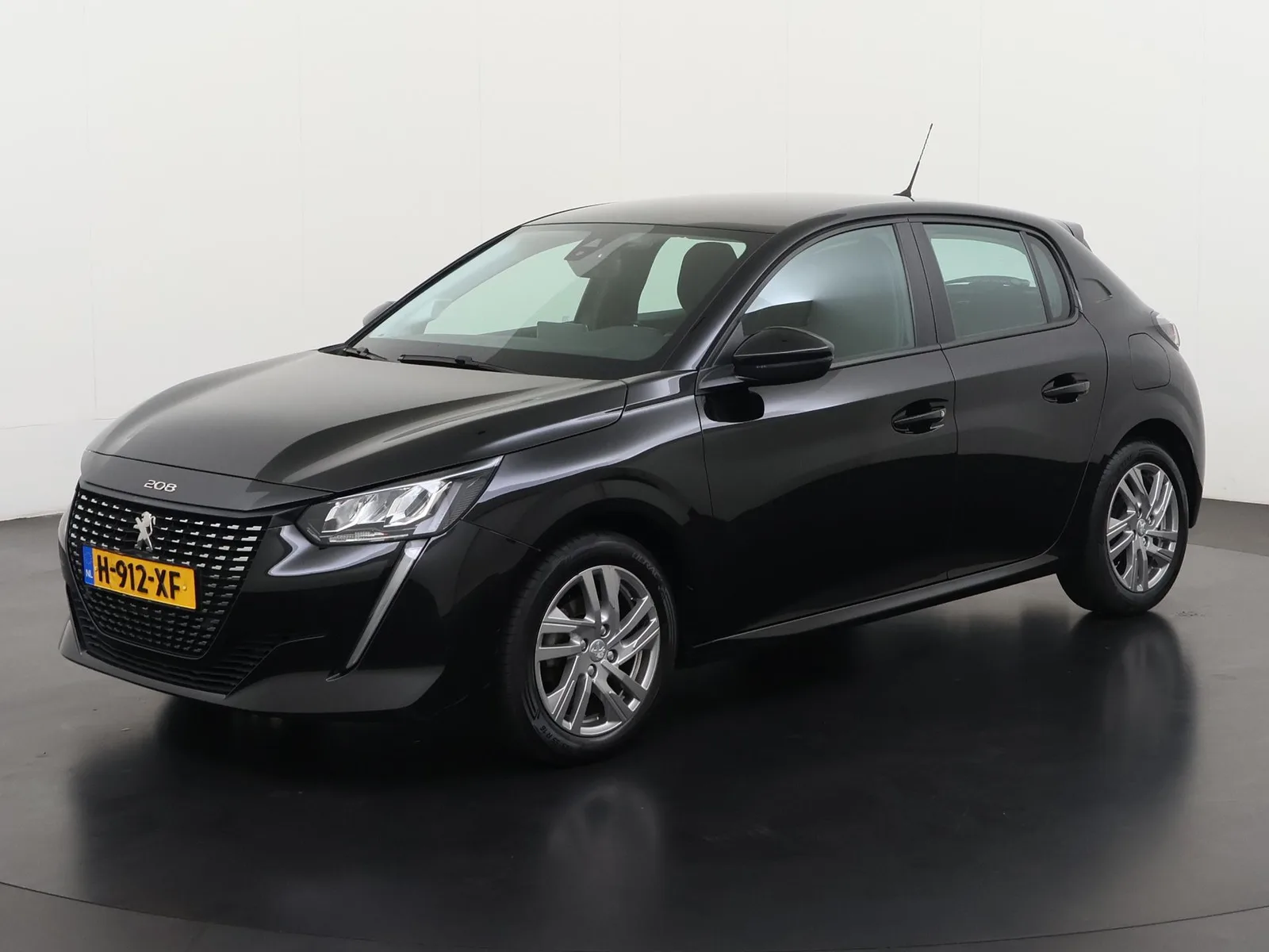 Peugeot 208 (2020) — foto 1