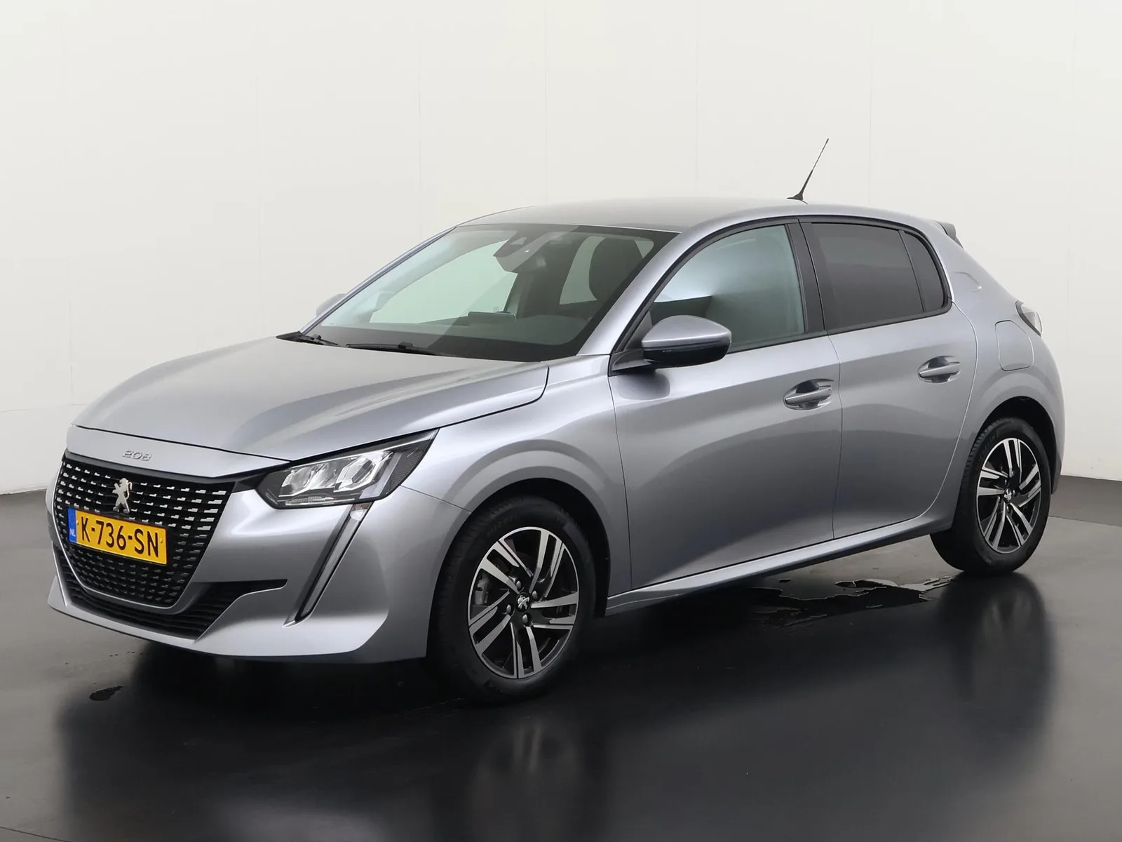 Peugeot 208 (2021) — foto 1