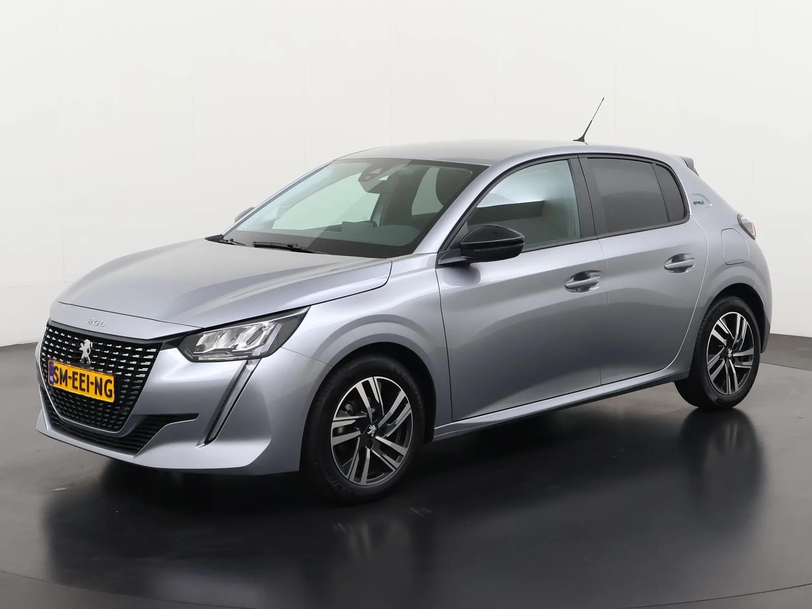 Peugeot 208 (2024) — foto 1