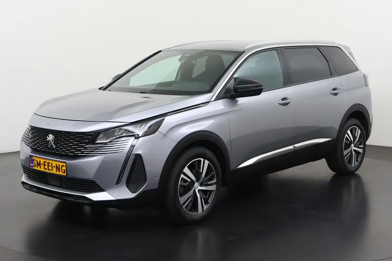 Peugeot 5008 (2023)