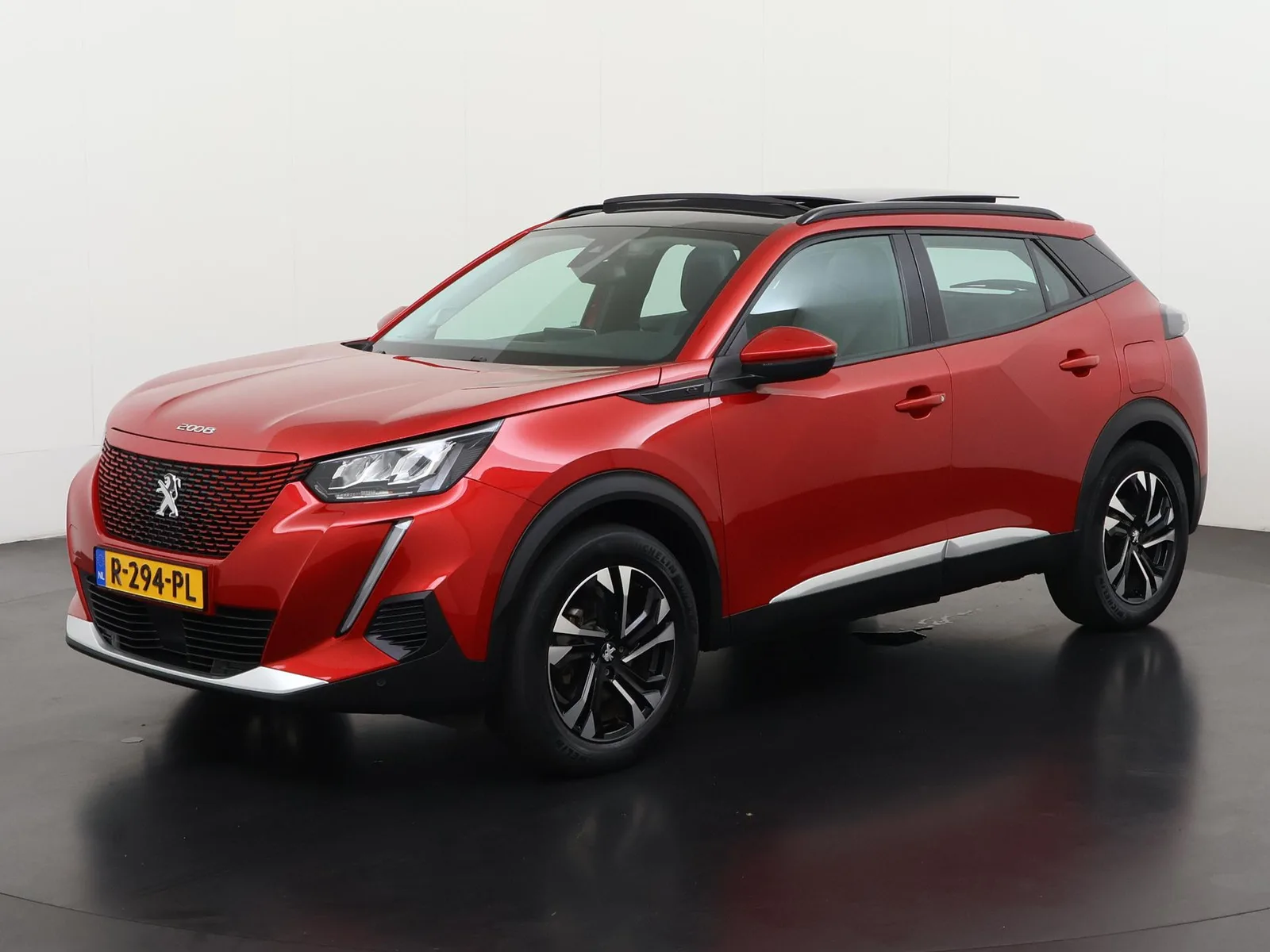 Peugeot e-2008 (2020) — foto 1