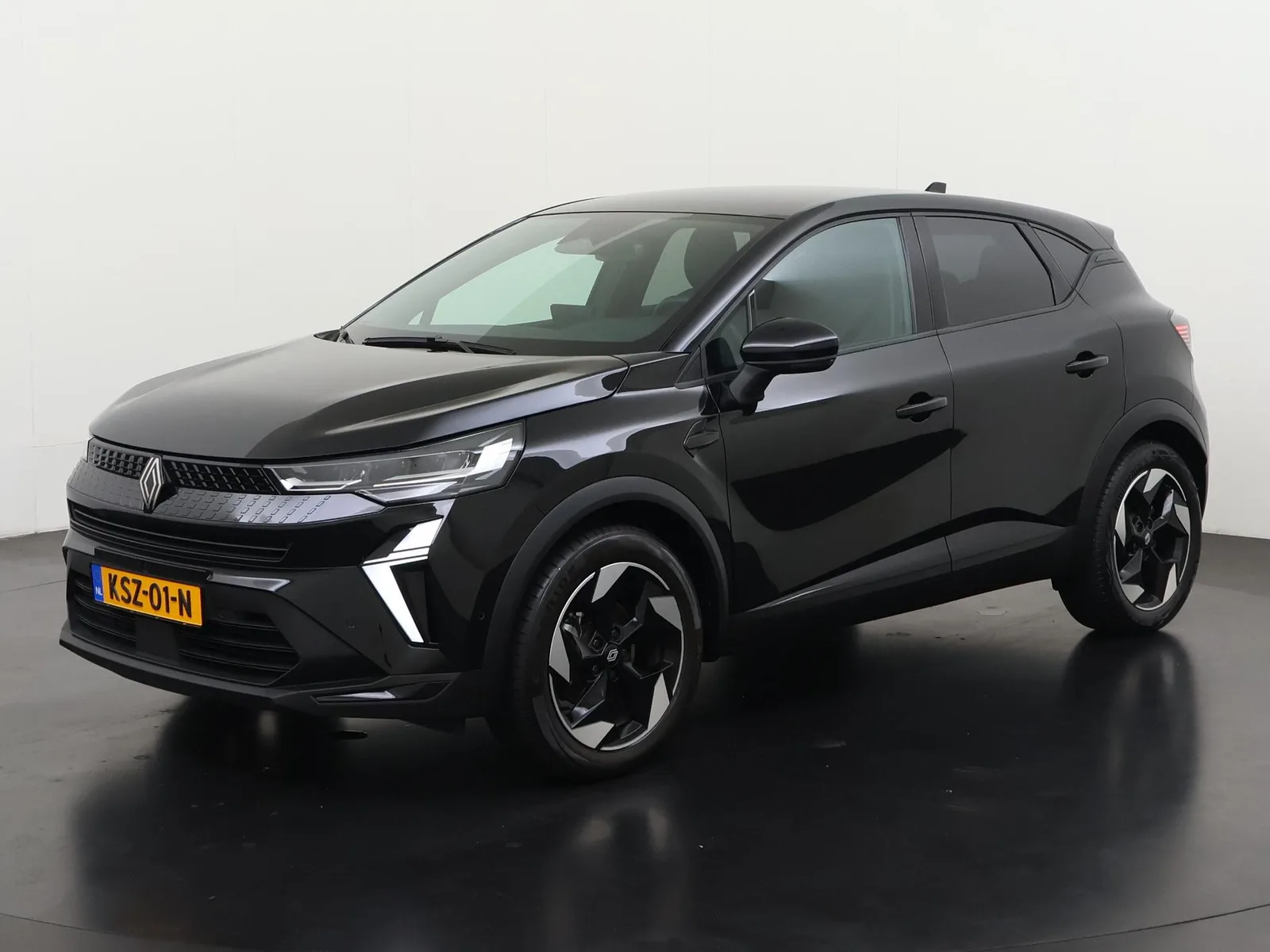 Renault Captur (2024) — foto 1