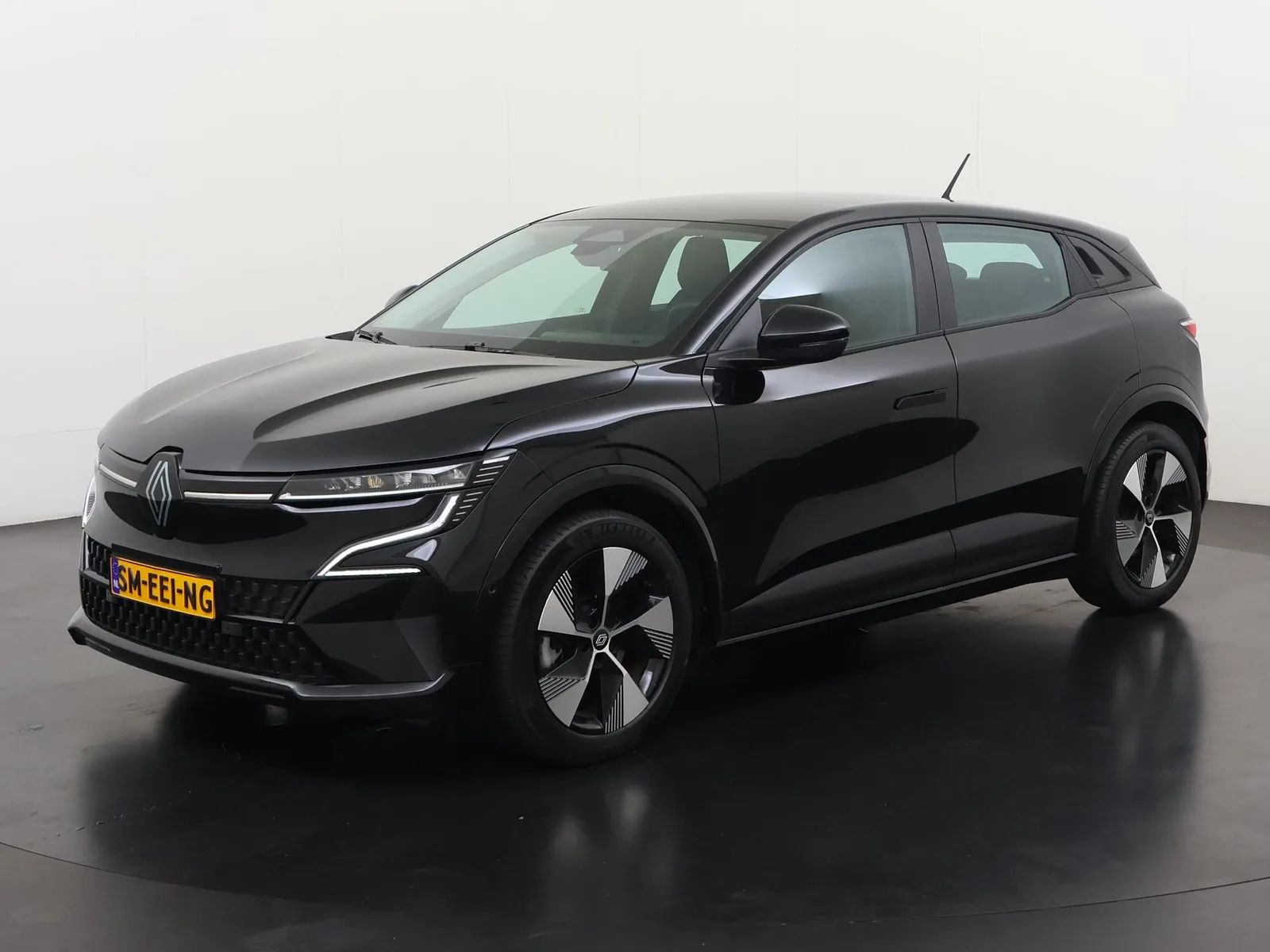 Renault Mégane (2023) — foto 1