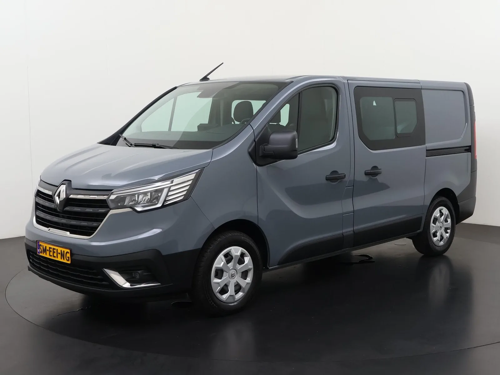 Renault Trafic (2022) — foto 1