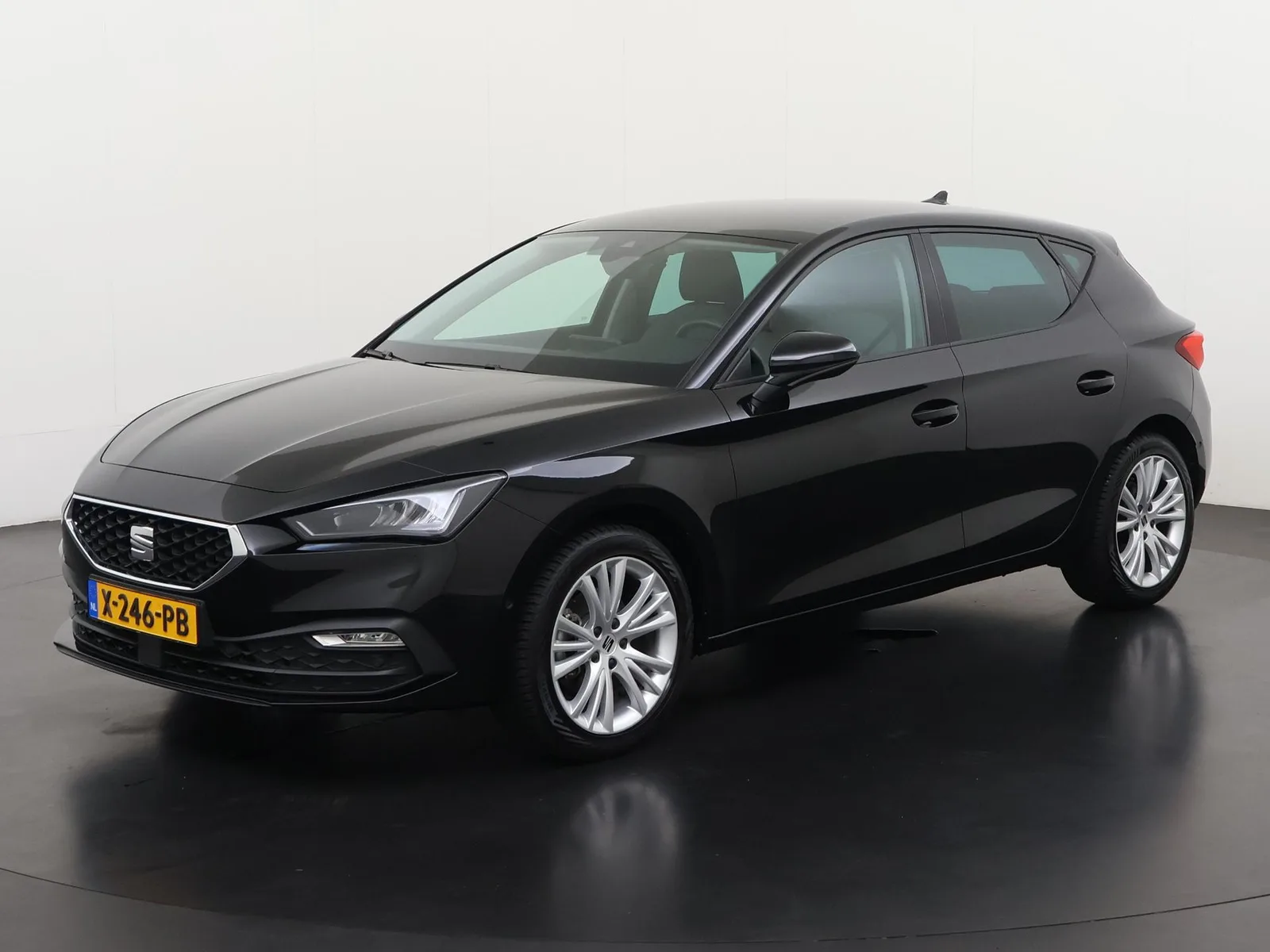 SEAT Leon (2024) — foto 1