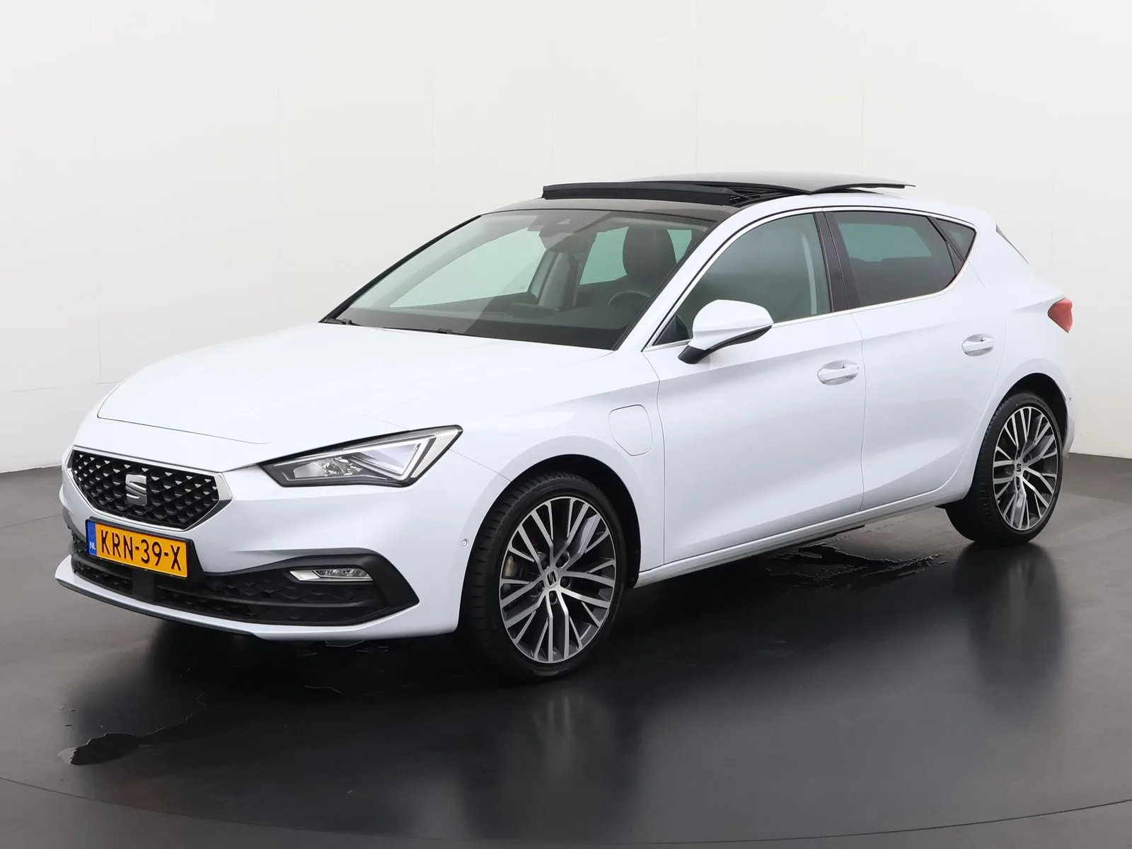 SEAT Leon (2021) — foto 1