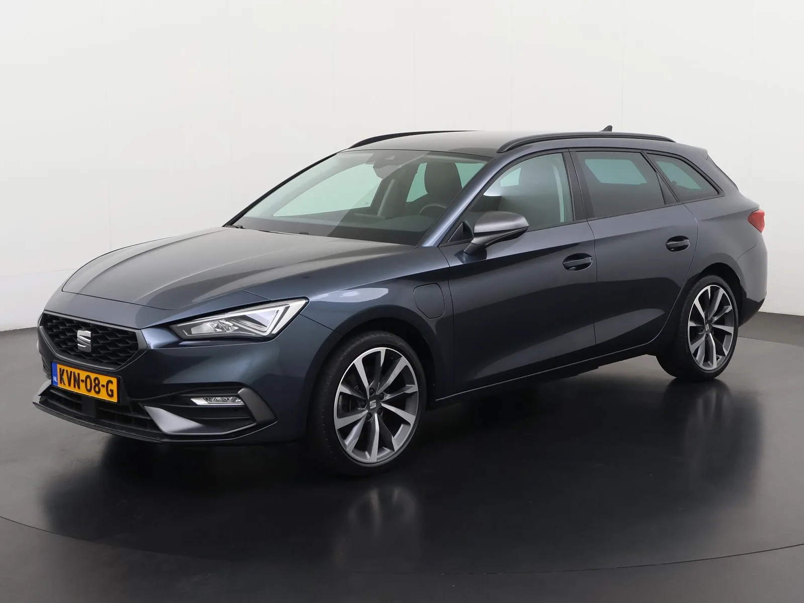 SEAT Leon Sportstourer (2021) — foto 1