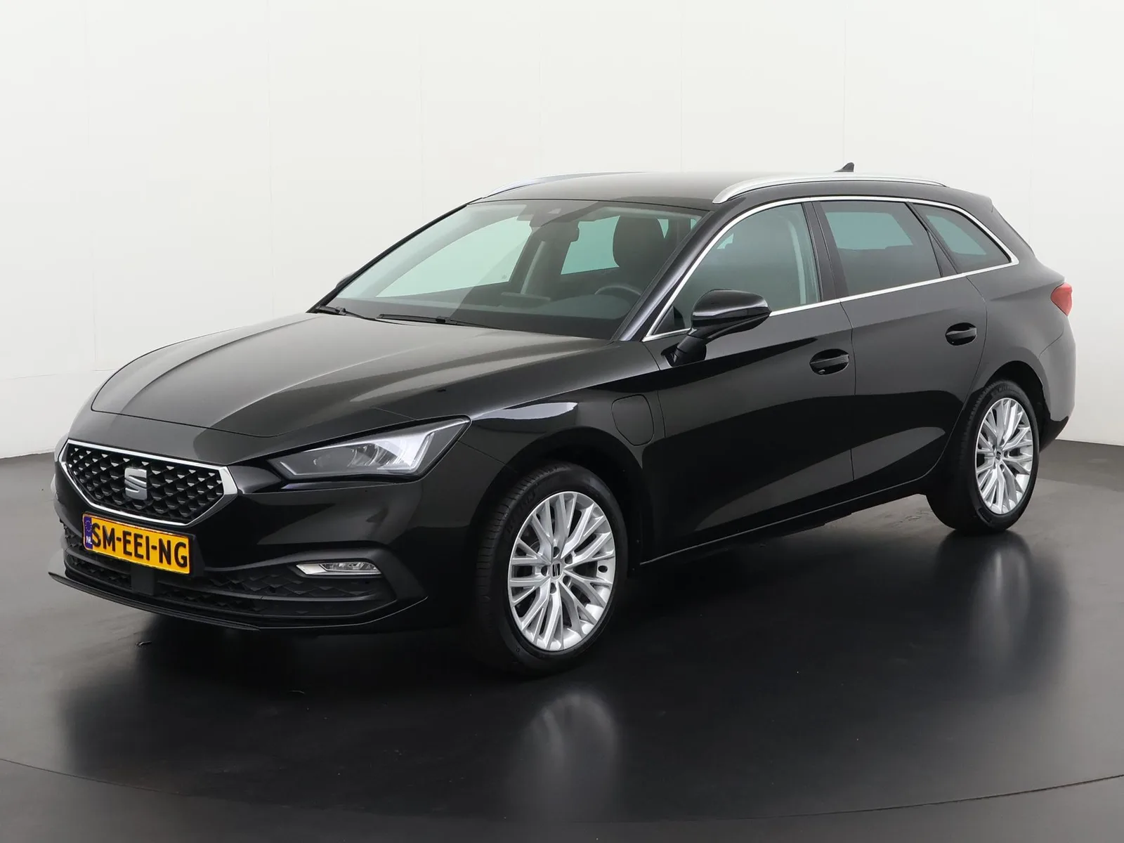 SEAT Leon (2023) — foto 1