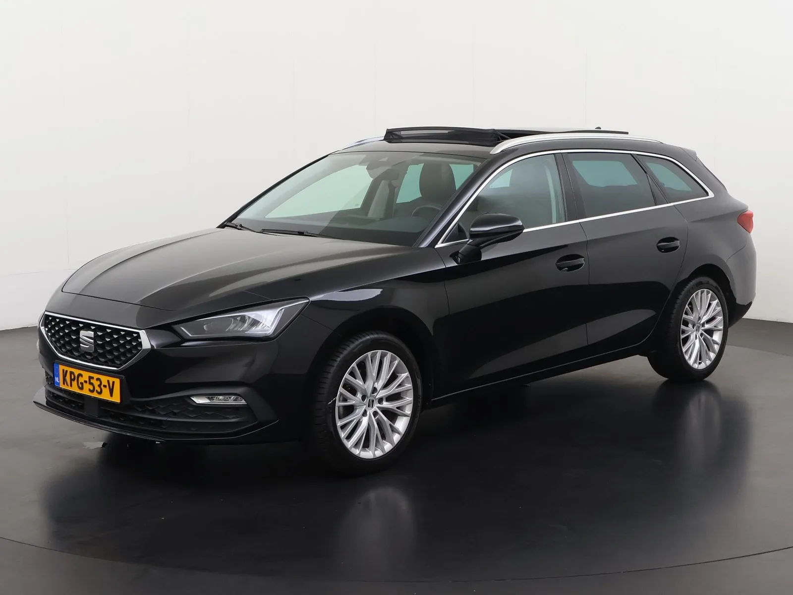 SEAT Leon (2023) — foto 1