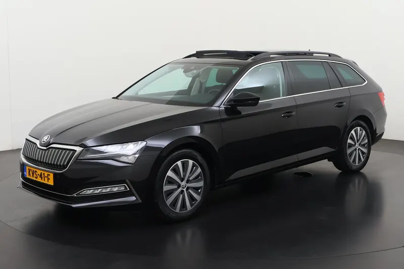 Škoda Superb (2022)