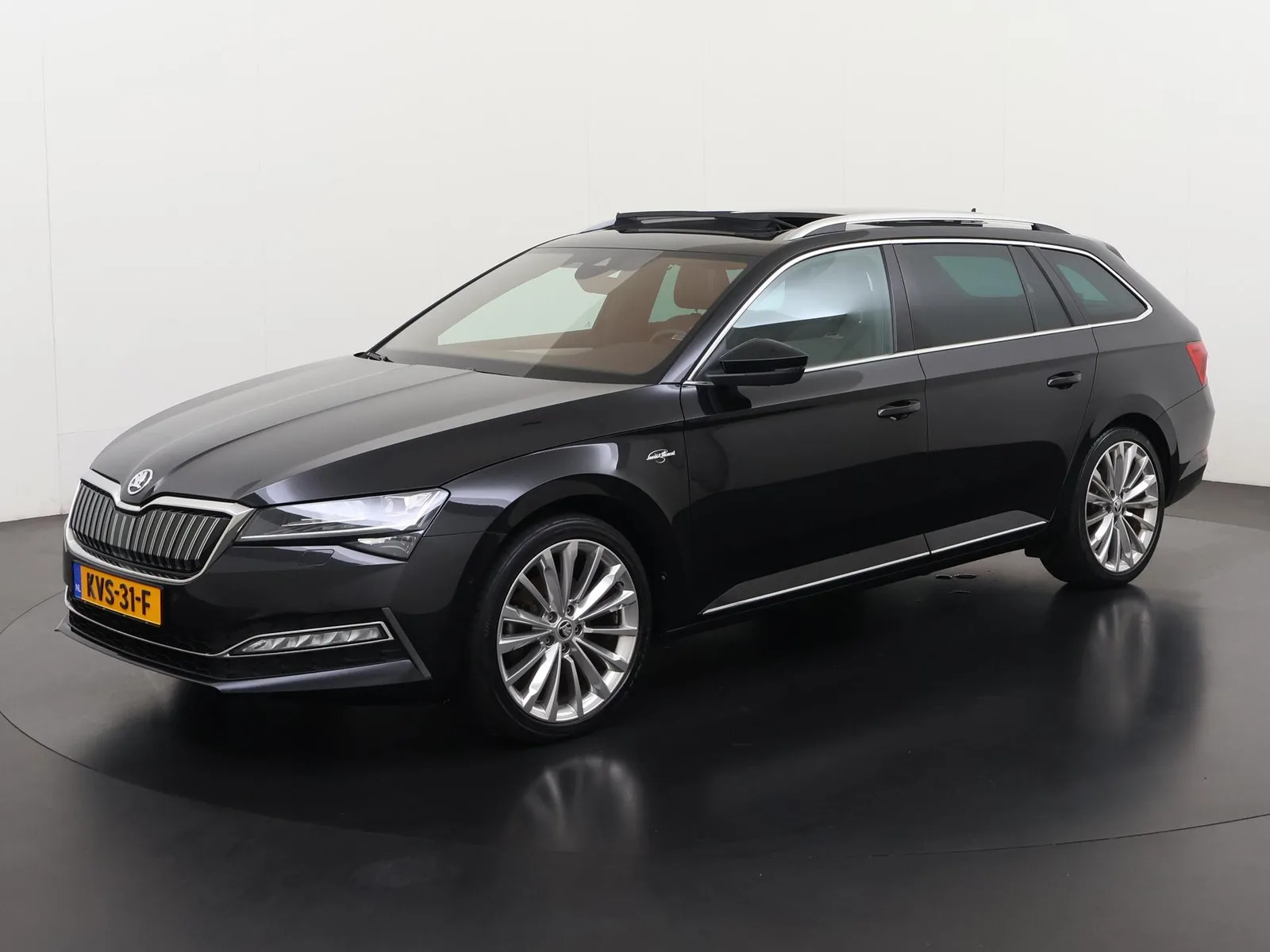 Škoda Superb (2022) — foto 1
