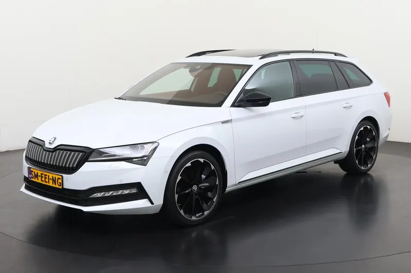 Škoda Superb (2023)