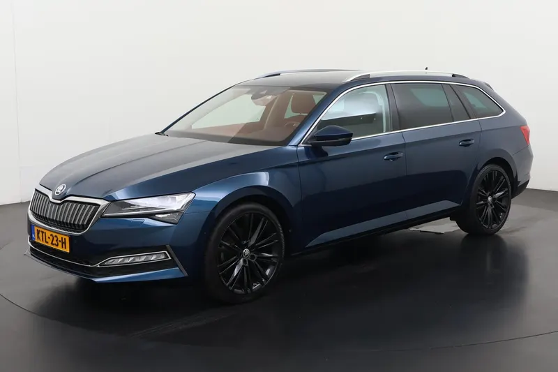 Škoda Superb (2022)