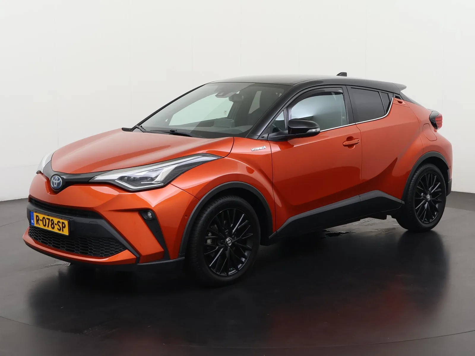 Toyota C-HR (2020) — foto 1