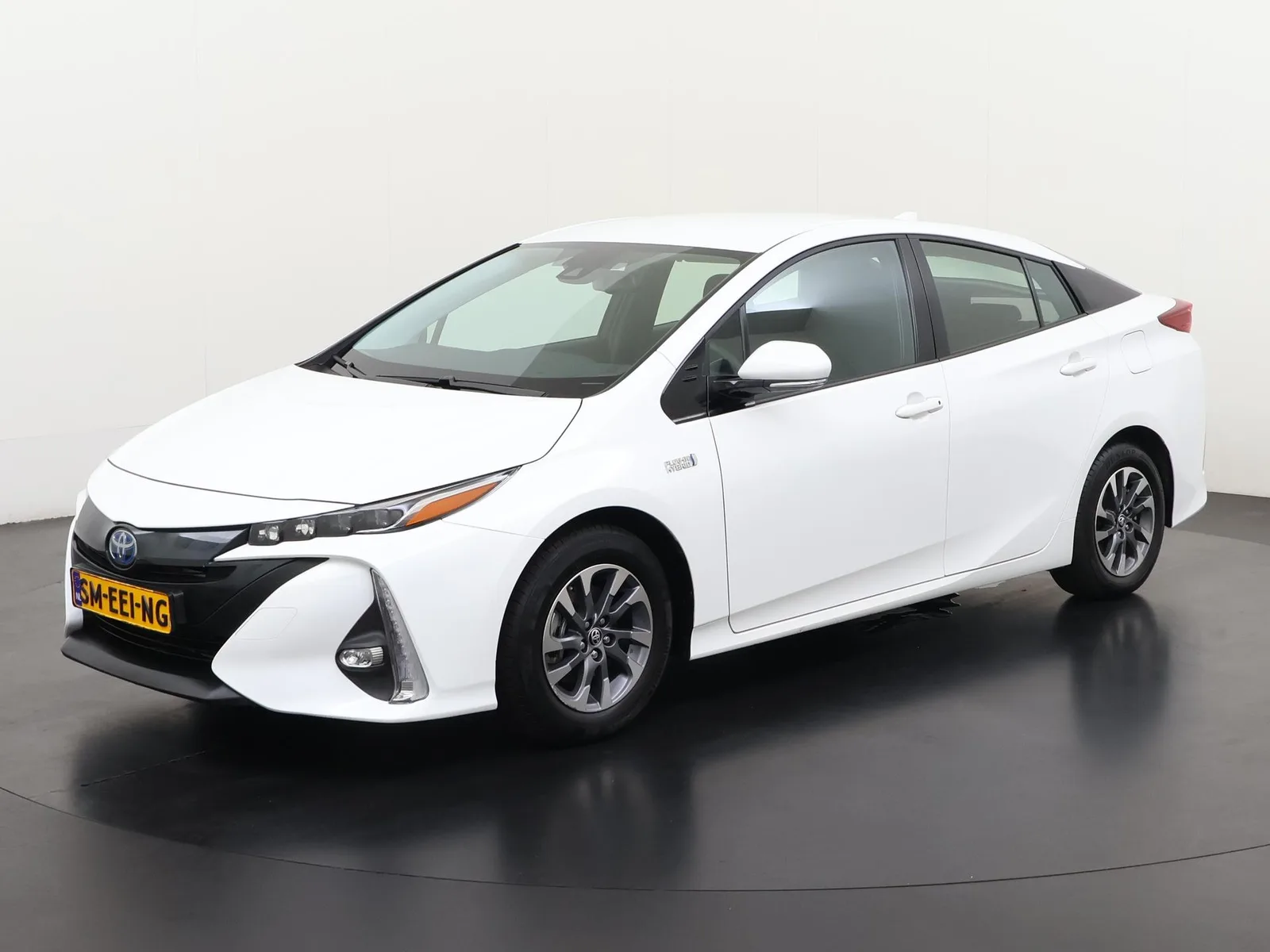 Toyota Prius (2020) — foto 1