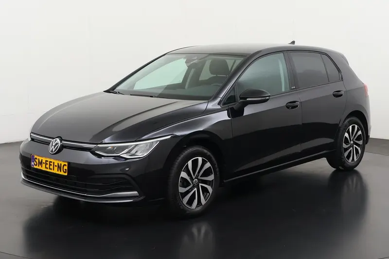 Volkswagen Golf (2023)