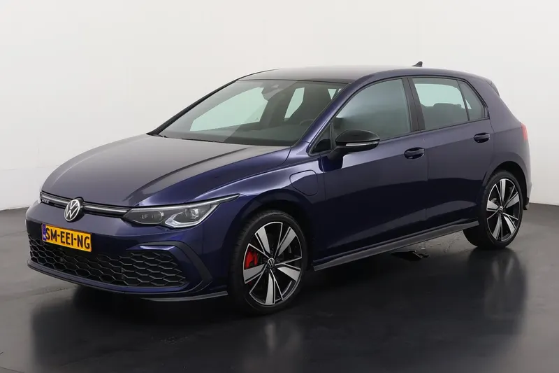 Volkswagen Golf (2023)