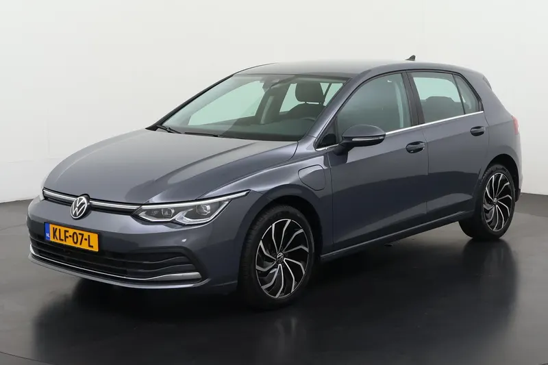 Volkswagen Golf (2021)